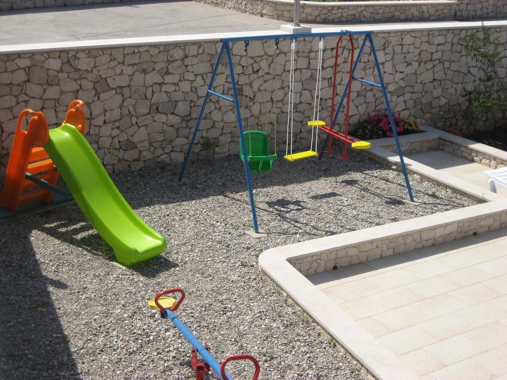 Apartments Katica لومباردا الغرفة الصورة