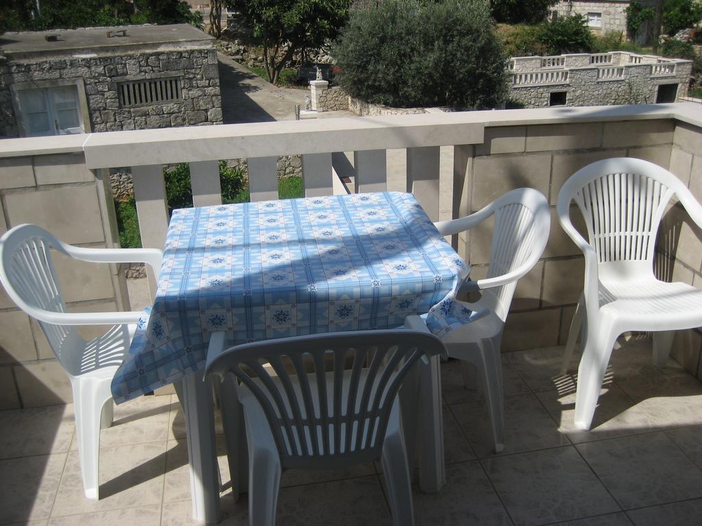 Apartments Katica لومباردا الغرفة الصورة
