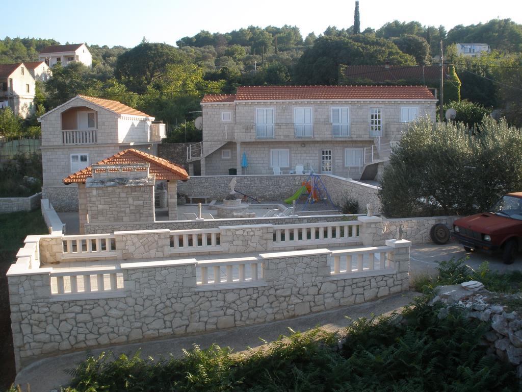 Apartments Katica لومباردا الغرفة الصورة