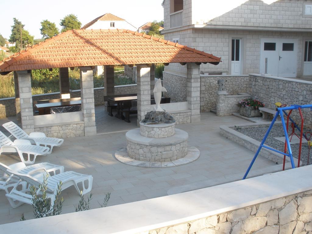 Apartments Katica لومباردا الغرفة الصورة